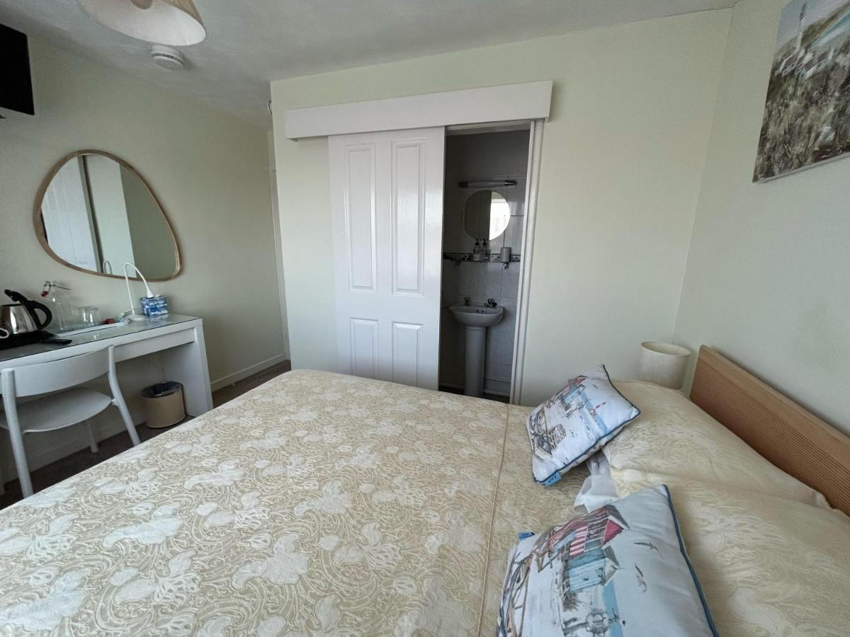 Bed & Breakfast Leeward House