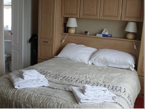 Leeward House 4* Gosport